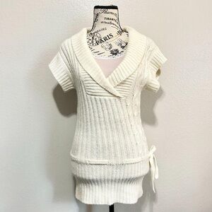 Decree cream oversize sweater